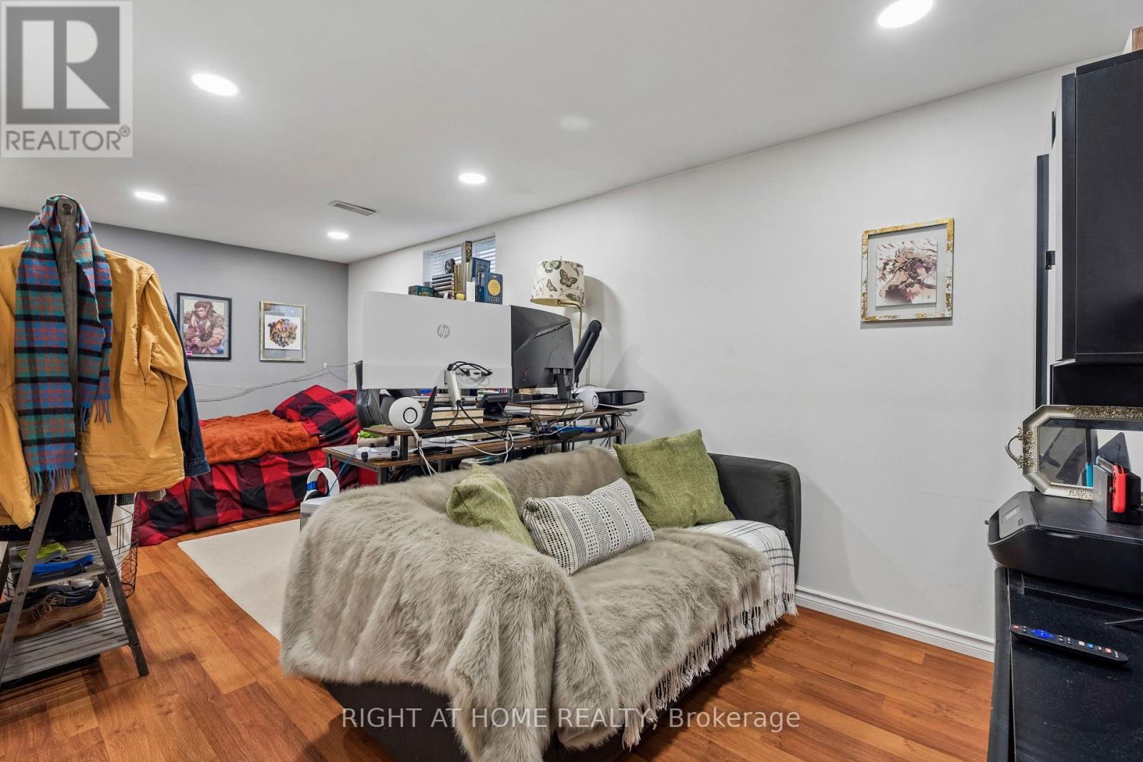 56 Hemingway Crescent, Barrie, Ontario  L4N 5G1 - Photo 34 - S12993196