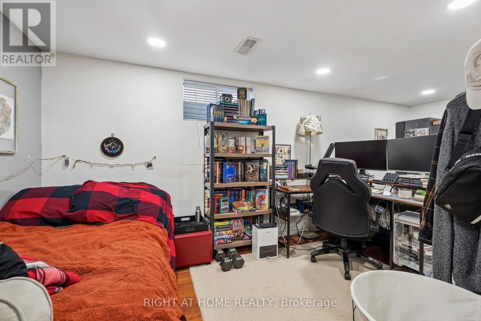 56 Hemingway Crescent, Barrie, Ontario  L4N 5G1 - Photo 36 - S12993196