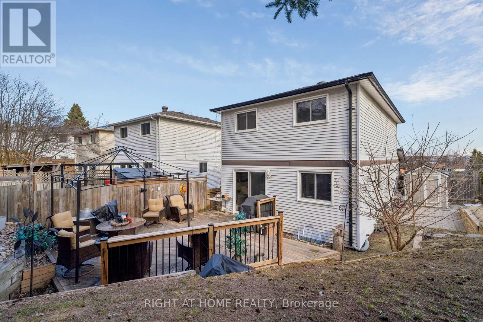 56 Hemingway Crescent, Barrie, Ontario  L4N 5G1 - Photo 42 - S12993196