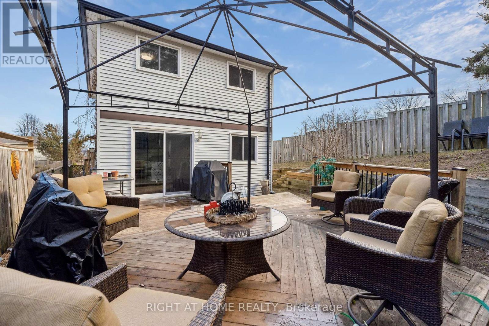 56 Hemingway Crescent, Barrie, Ontario  L4N 5G1 - Photo 45 - S12993196