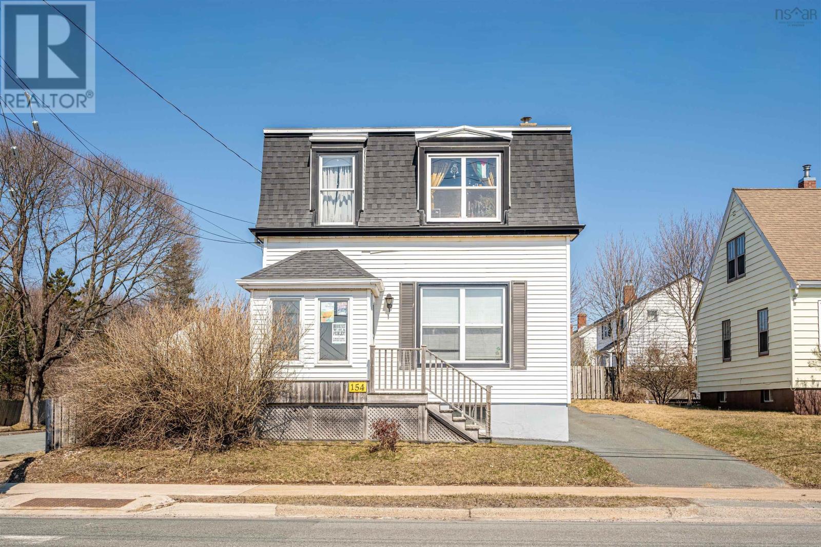 154 VICTORIA Road, Dartmouth, Nova Scotia