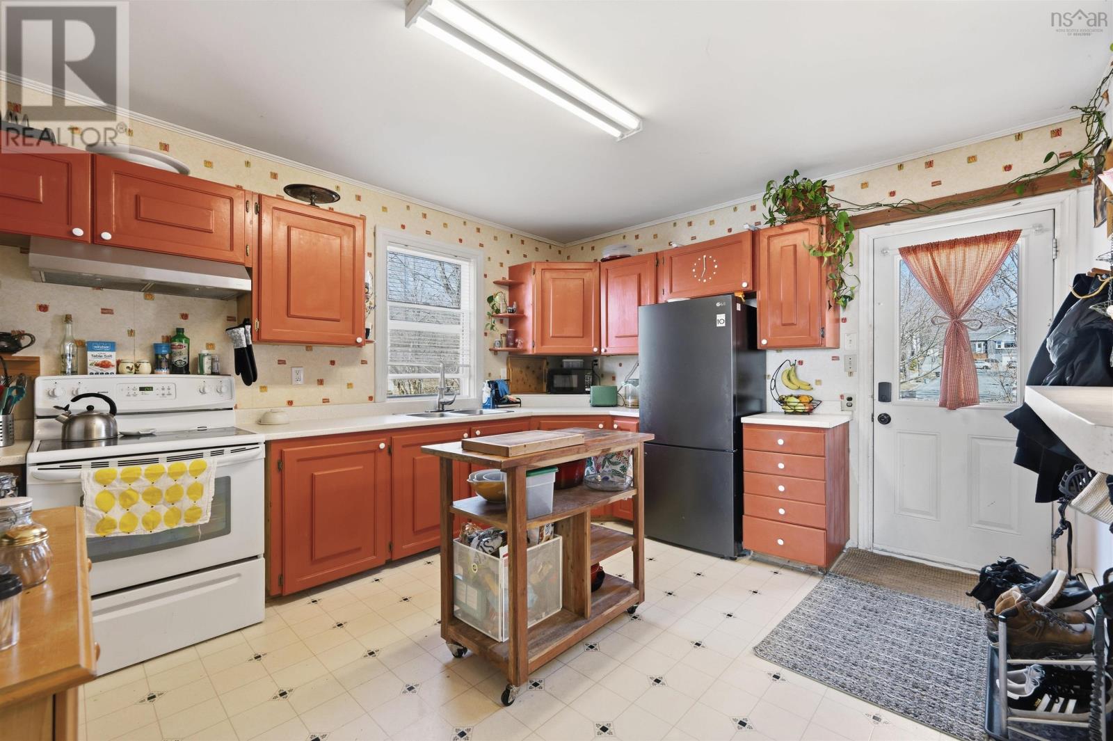 154 Victoria Road, Dartmouth, Nova Scotia  B3V 2V8 - Photo 10 - 202606916