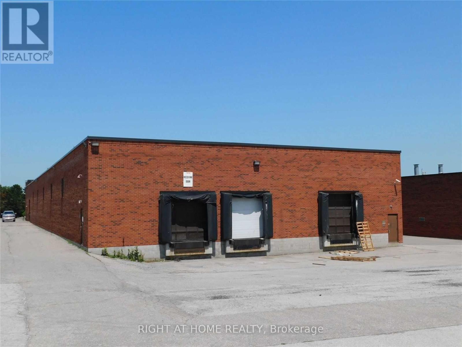 5622 Mcadam Road, Mississauga, Ontario  L4Z 1P1 - Photo 2 - W12993172