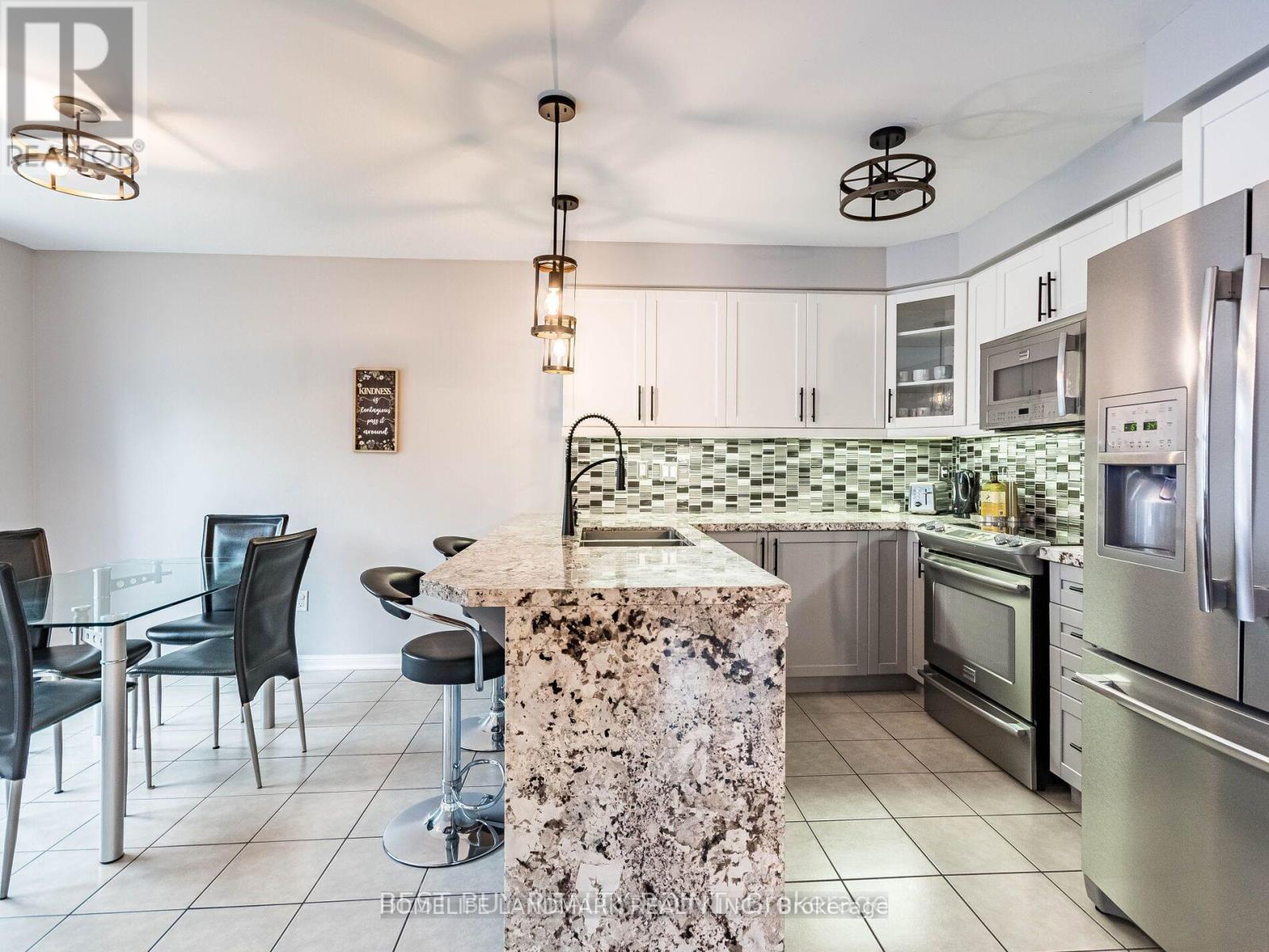 211 Leiterman Drive, Milton, Ontario  L9T 8B8 - Photo 10 - W12993186