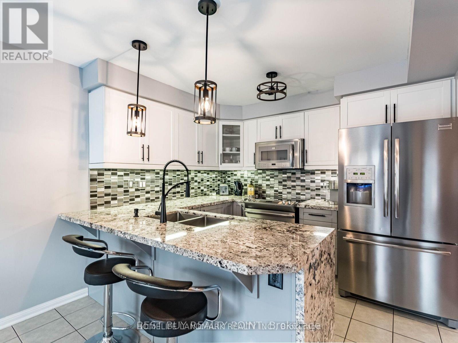 211 Leiterman Drive, Milton, Ontario  L9T 8B8 - Photo 9 - W12993186