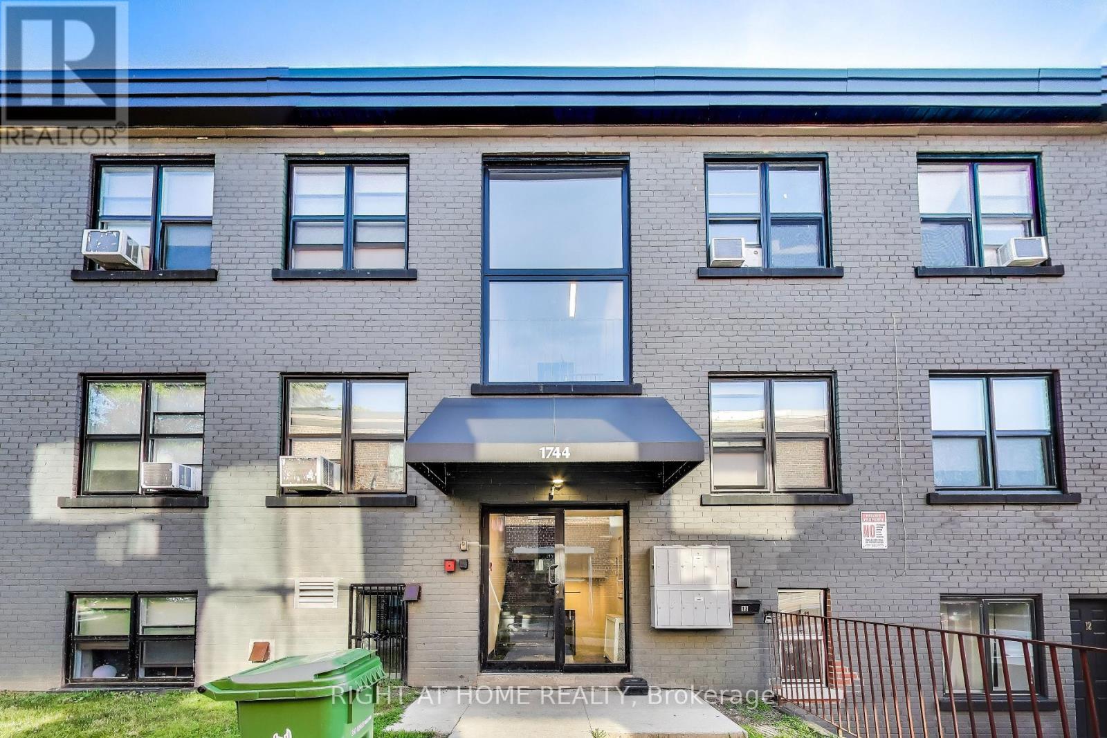 13 - 1744 WILSON AVENUE, Toronto, Ontario