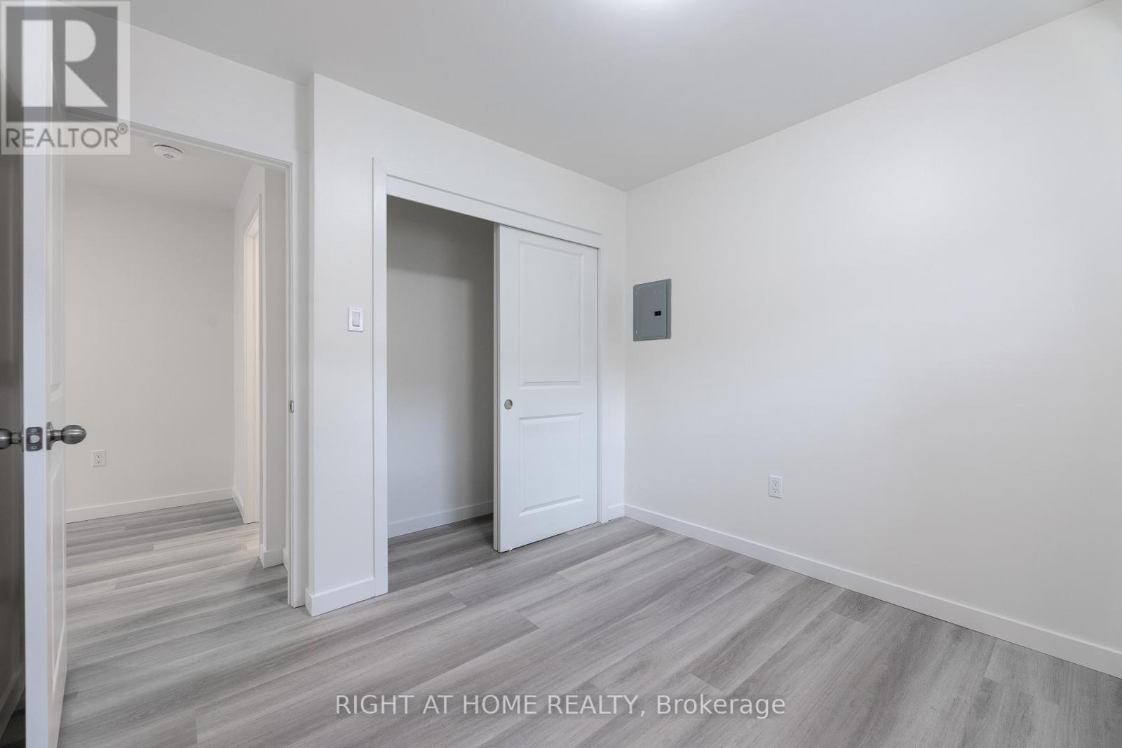 13 - 1744 Wilson Avenue, Toronto, Ontario  M3L 1A8 - Photo 8 - W12993212