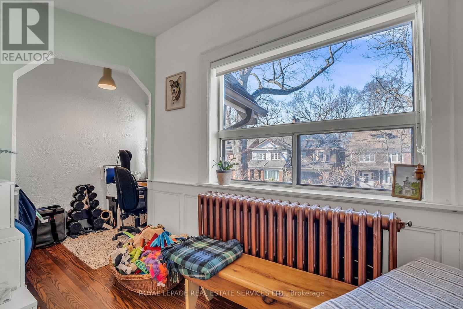 393* Willard Avenue, Toronto, Ontario  M6S 3R4 - Photo 17 - W12993226