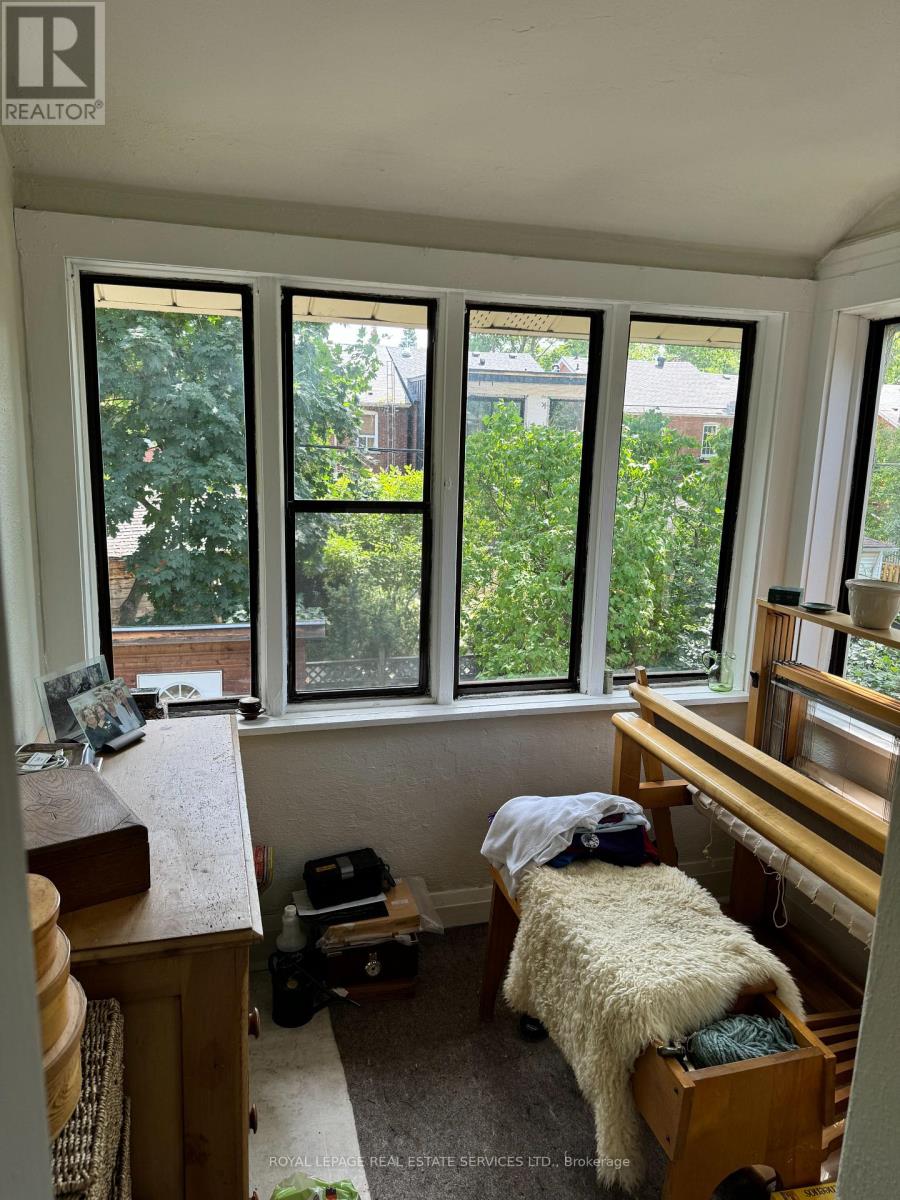 393* Willard Avenue, Toronto, Ontario  M6S 3R4 - Photo 49 - W12993226