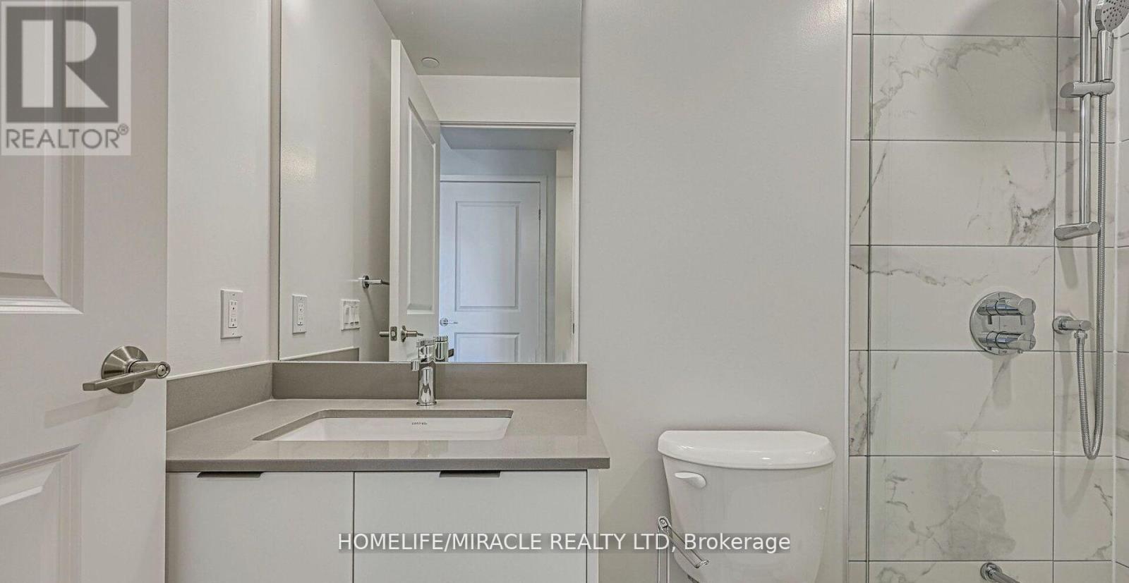 801 - 202 Burnhamthorpe Road E, Mississauga, Ontario  L5A 0B2 - Photo 25 - W12993230