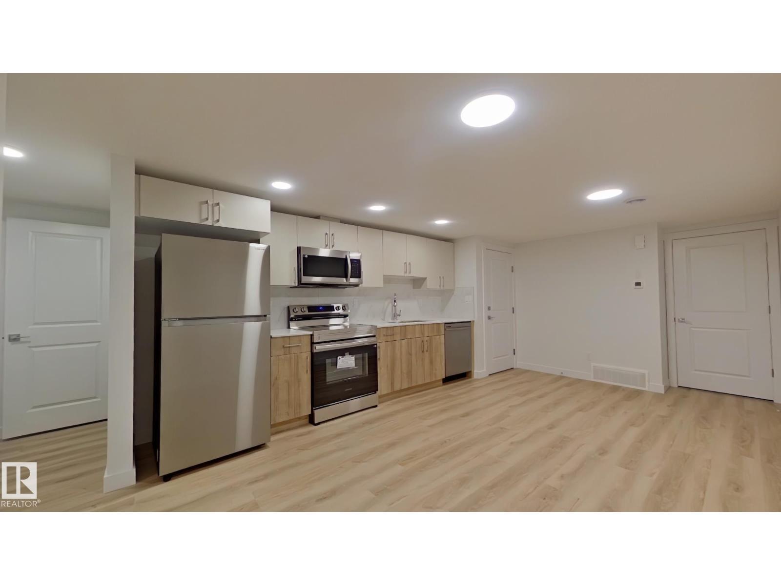#Bsmt 1037 Aster BV NW, Edmonton