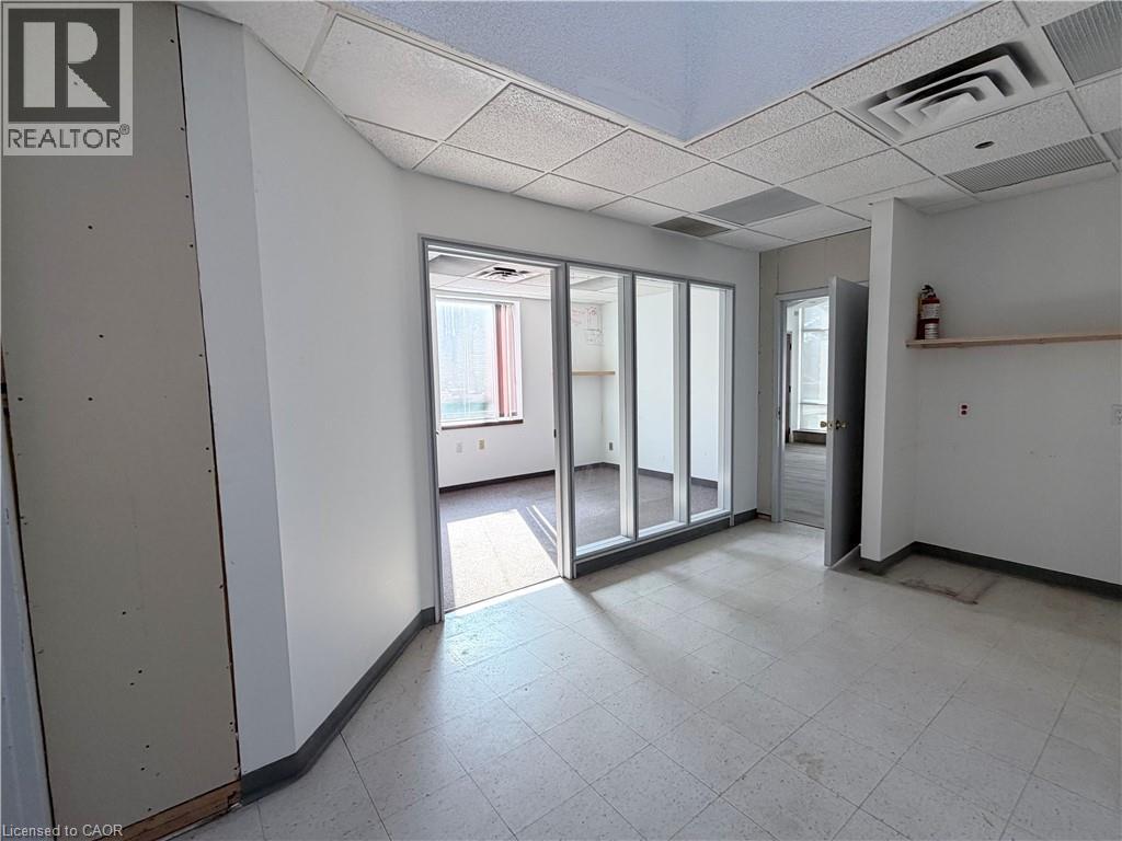 1440 Grahams Lane Unit# 11, Burlington, Ontario  L7R 2J2 - Photo 7 - 40798368