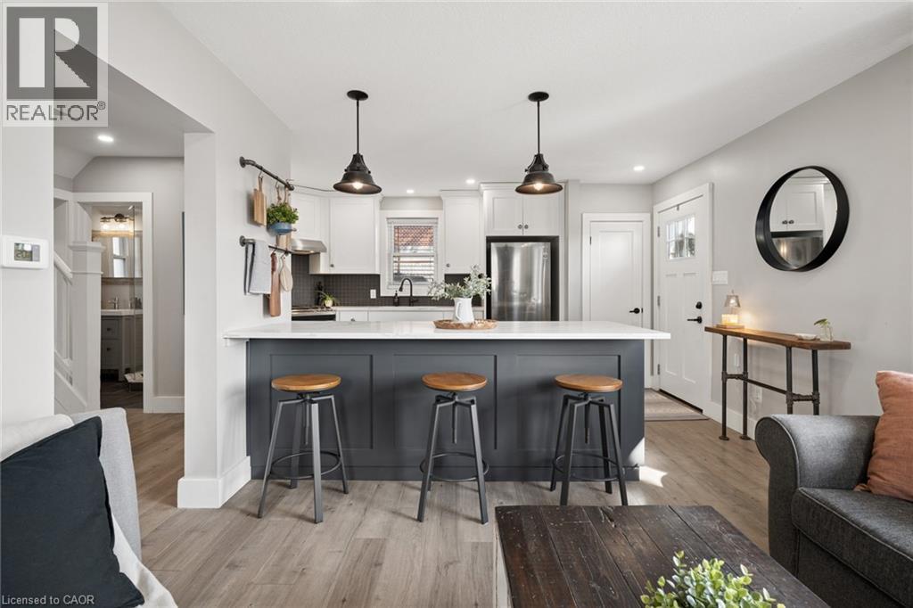 17 Barclay Avenue, Kitchener, Ontario  N2M 4B2 - Photo 4 - 40817820