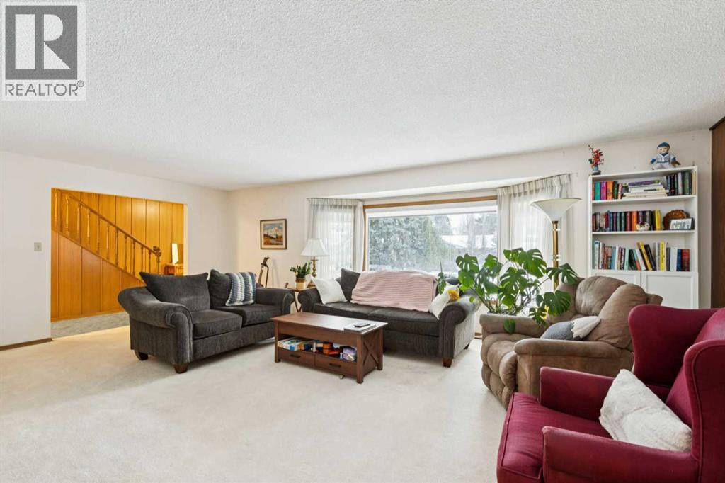 7312 Kananaskis Drive SW, Calgary, Alberta  T2V 2N2 - Photo 7 - A2293281