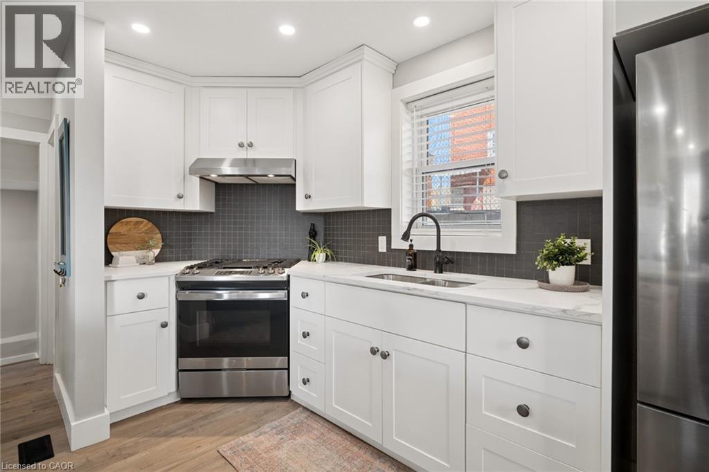 17 Barclay Avenue, Kitchener, Ontario  N2M 4B2 - Photo 8 - 40817820