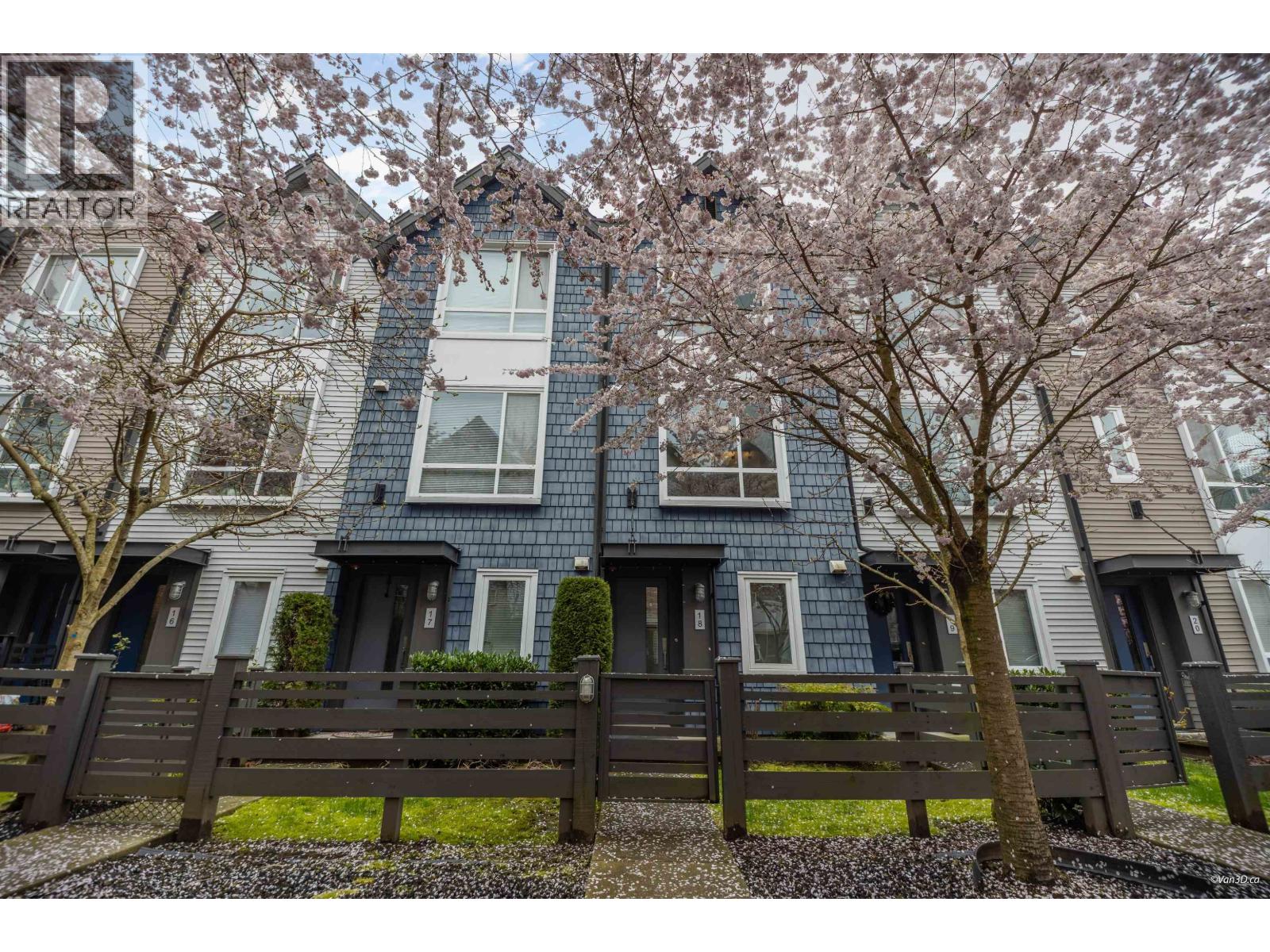 18 2310 Ranger Lane, Port Coquitlam, British Columbia  V3B 0K3 - Photo 2 - R3109331