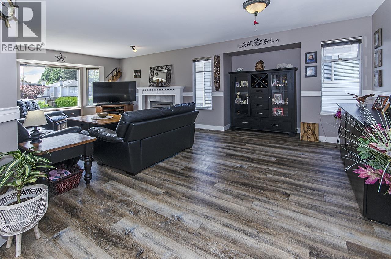 649 Pender Place, Port Coquitlam, British Columbia  V3B 7M2 - Photo 7 - R3110410