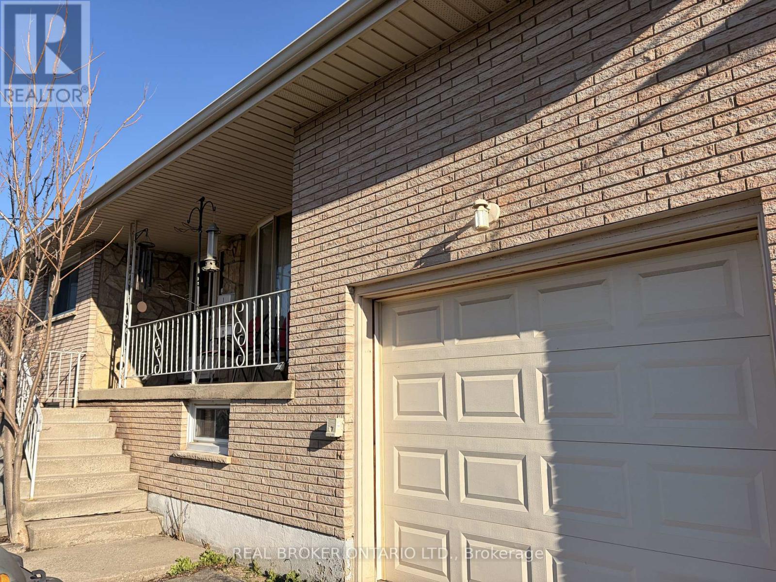 260 Bruce Street, Brantford, Ontario N3S 4Z9 - Photo 2 - X12993220