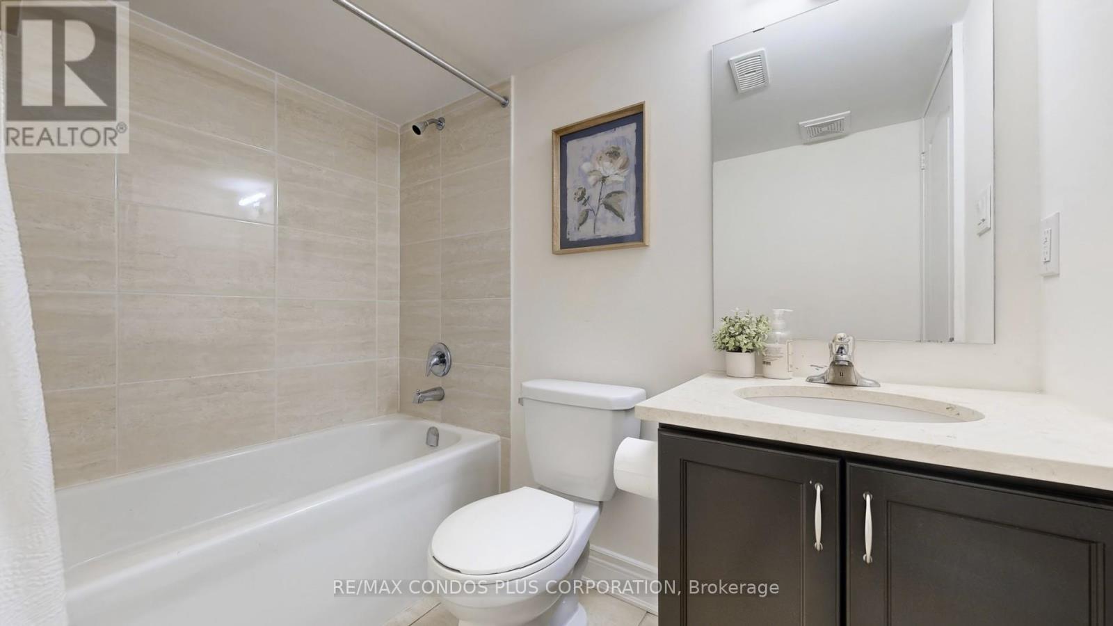 22 - 8777 Dufferin Street, Vaughan, Ontario  L4J 8W3 - Photo 39 - N12992548