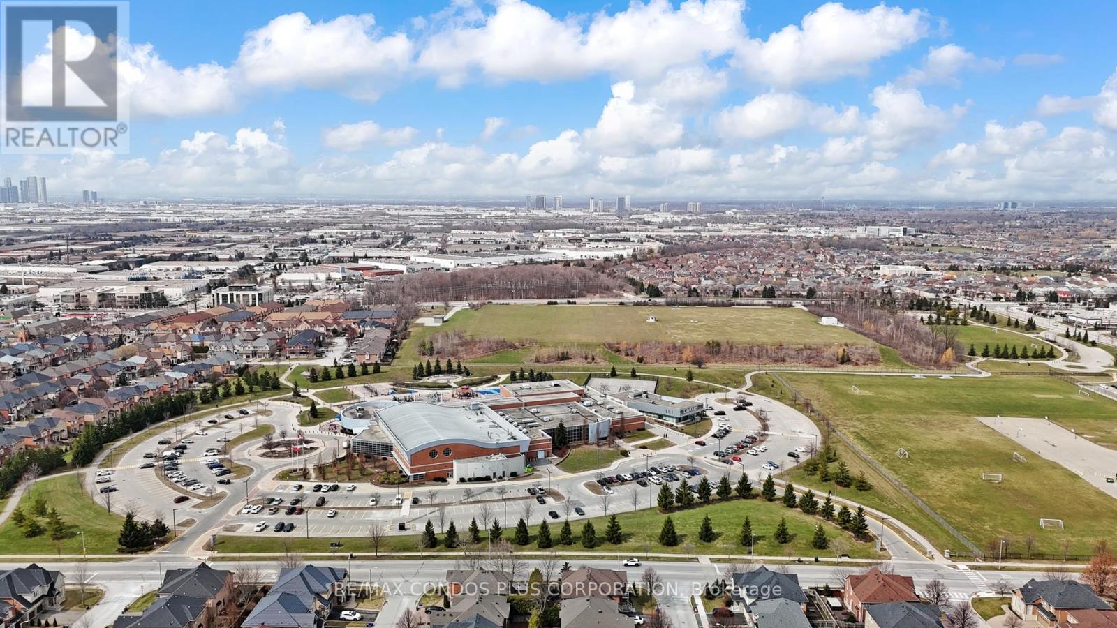 22 - 8777 Dufferin Street, Vaughan, Ontario  L4J 8W3 - Photo 47 - N12992548