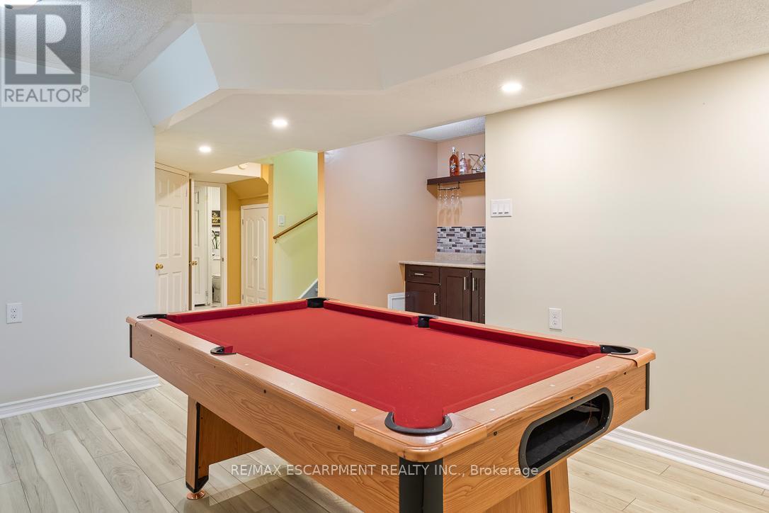 32 Admiral Crescent, Essa, Ontario  L0M 1B4 - Photo 28 - N12993194