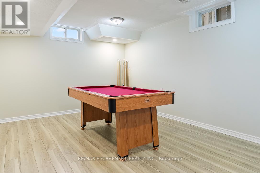 32 Admiral Crescent, Essa, Ontario  L0M 1B4 - Photo 26 - N12993194