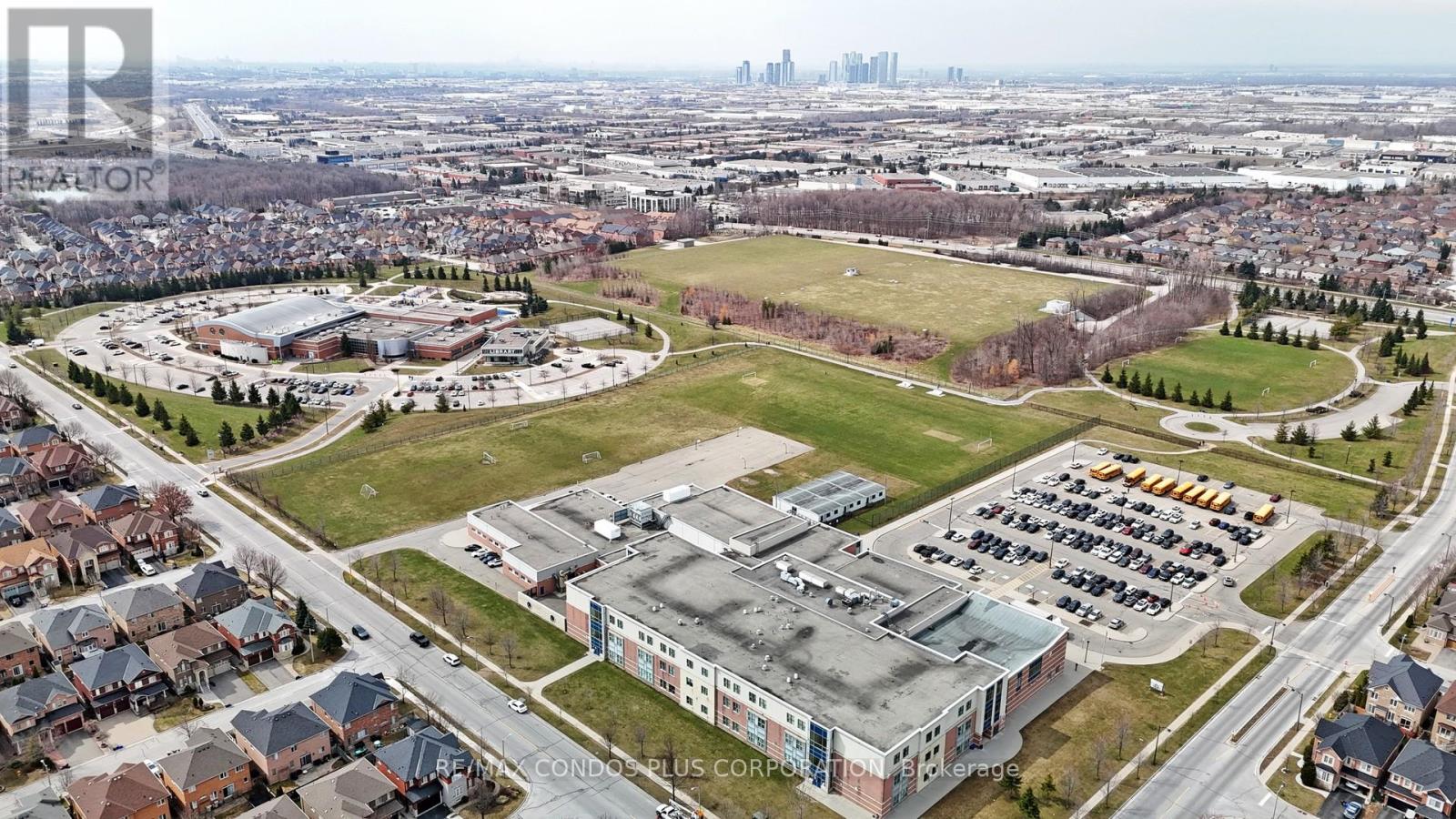 22 - 8777 Dufferin Street, Vaughan, Ontario  L4J 8W3 - Photo 48 - N12992548