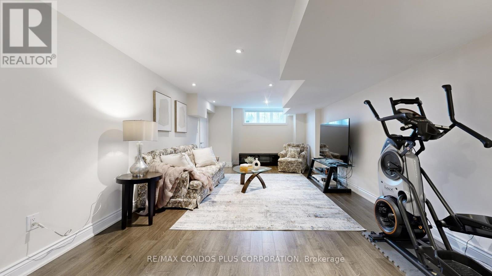 22 - 8777 Dufferin Street, Vaughan, Ontario  L4J 8W3 - Photo 36 - N12992548