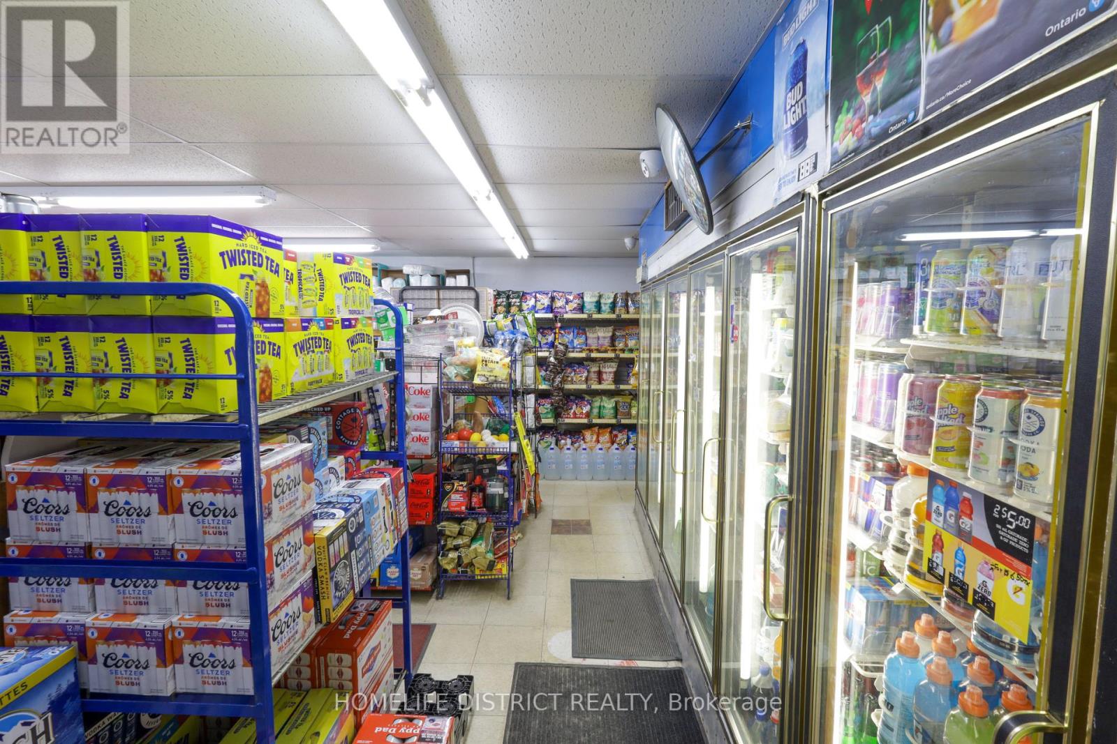 3391 Muskoka Street, Severn, Ontario  L0K 2B0 - Photo 3 - S12904874