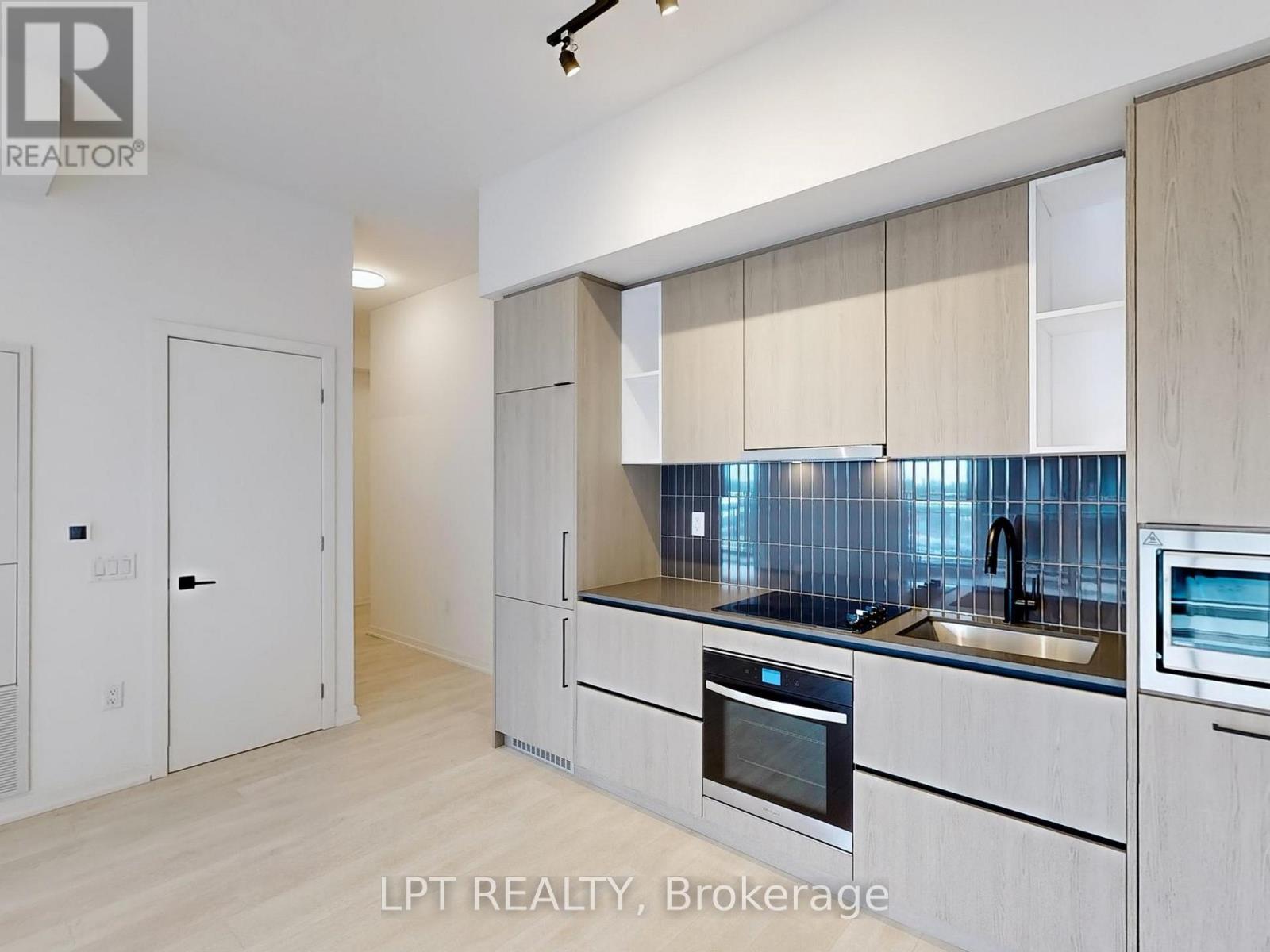 501a - 1285 Dupont Street, Toronto, Ontario  M6H 0E5 - Photo 6 - W12889458