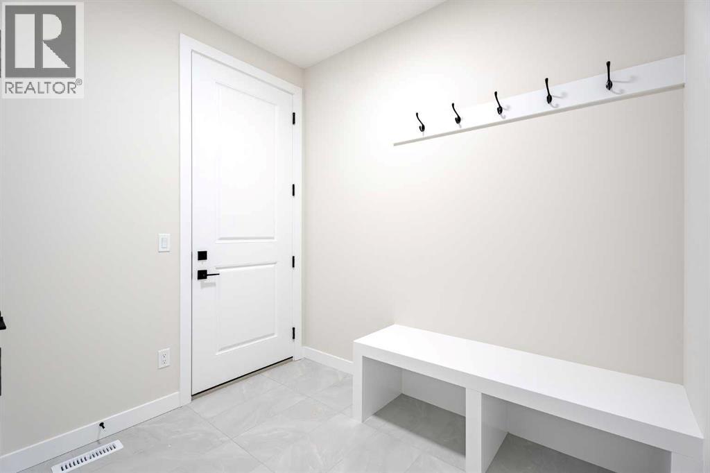 2045 Waterbury Road, Chestermere, Alberta  T1X 3A9 - Photo 8 - A2288016