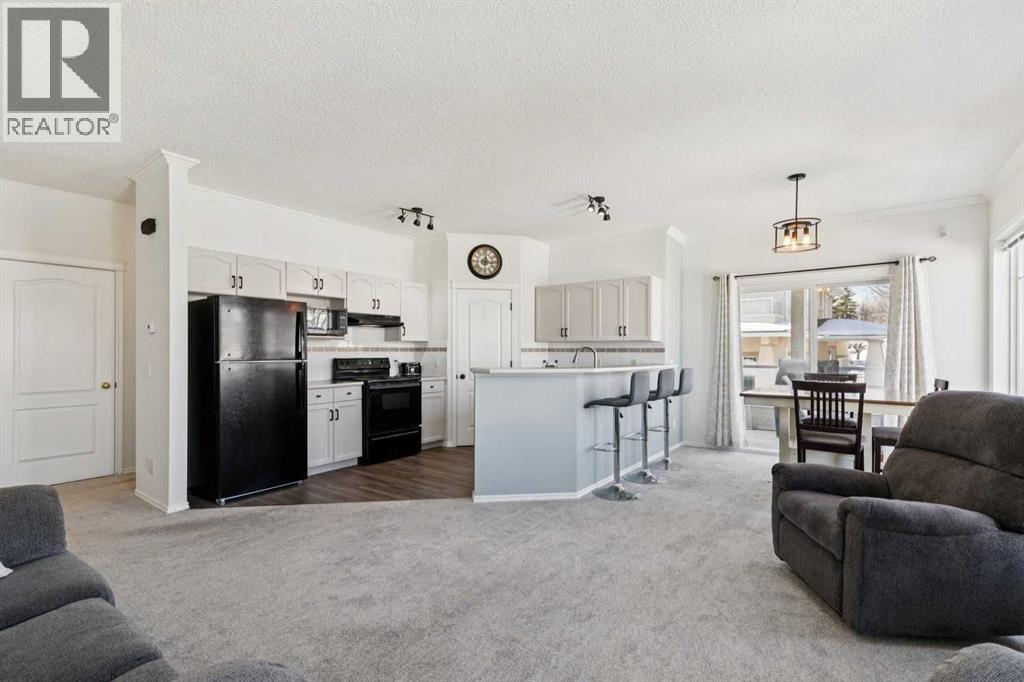 40 Edgeridge Terrace Nw, Calgary, Alberta  T3A 6C2 - Photo 7 - A2299169