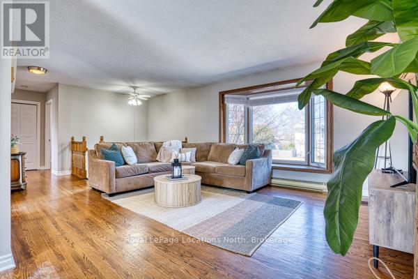 797 Wellington Street, Saugeen Shores, Ontario  N0H 2C3 - Photo 6 - X12993308