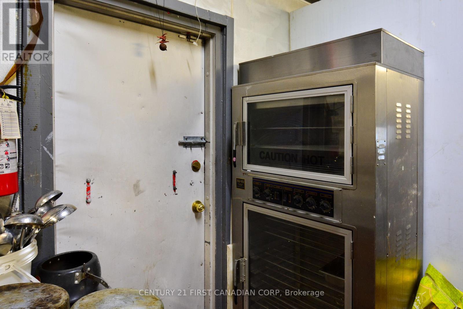 1682 Dundas Street, London East, Ontario  N5W 3C7 - Photo 24 - X12990446