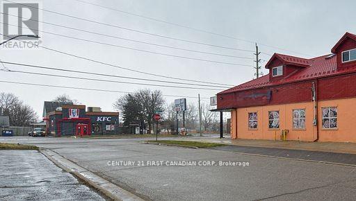 1682 Dundas Street, London East, Ontario  N5W 3C7 - Photo 42 - X12990446