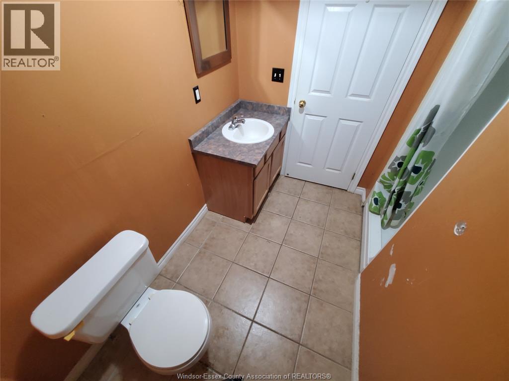 2266 Lamont, Windsor, Ontario  N9E 4X4 - Photo 27 - 26008004