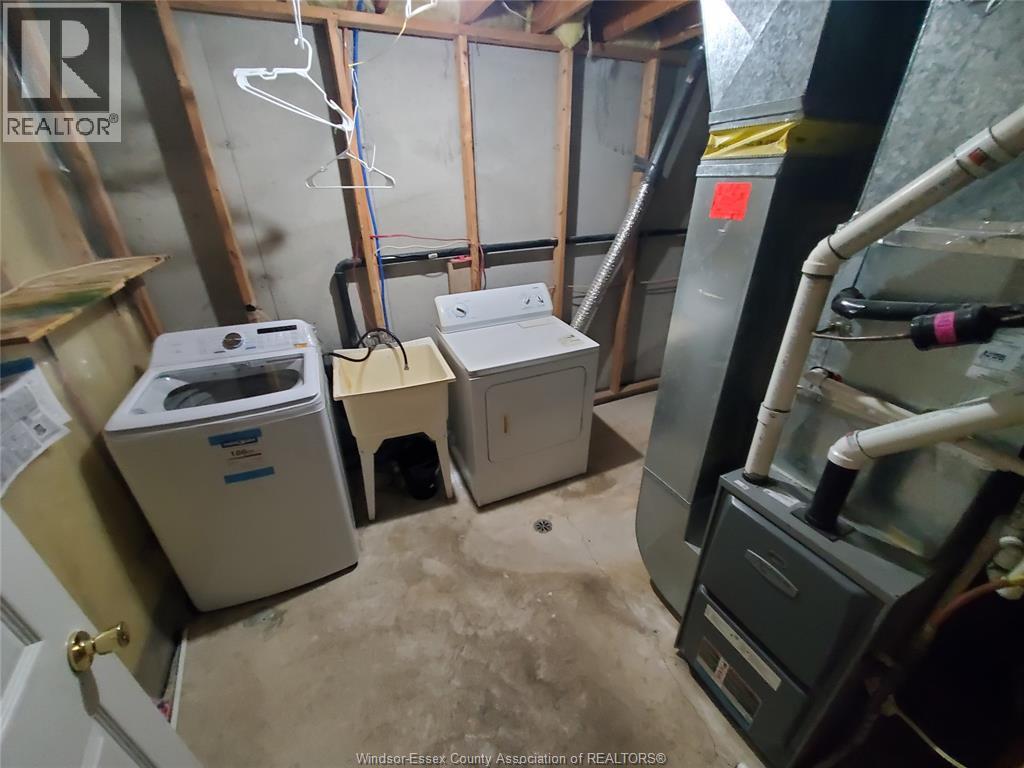 2266 Lamont, Windsor, Ontario  N9E 4X4 - Photo 28 - 26008004