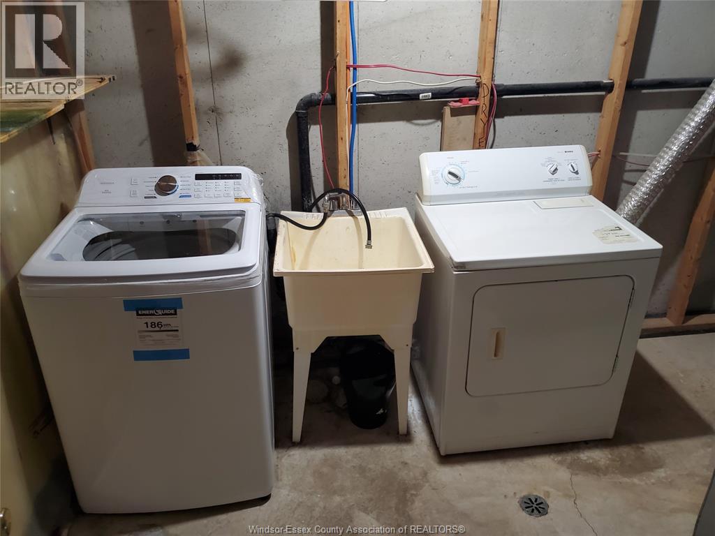 2266 Lamont, Windsor, Ontario  N9E 4X4 - Photo 29 - 26008004