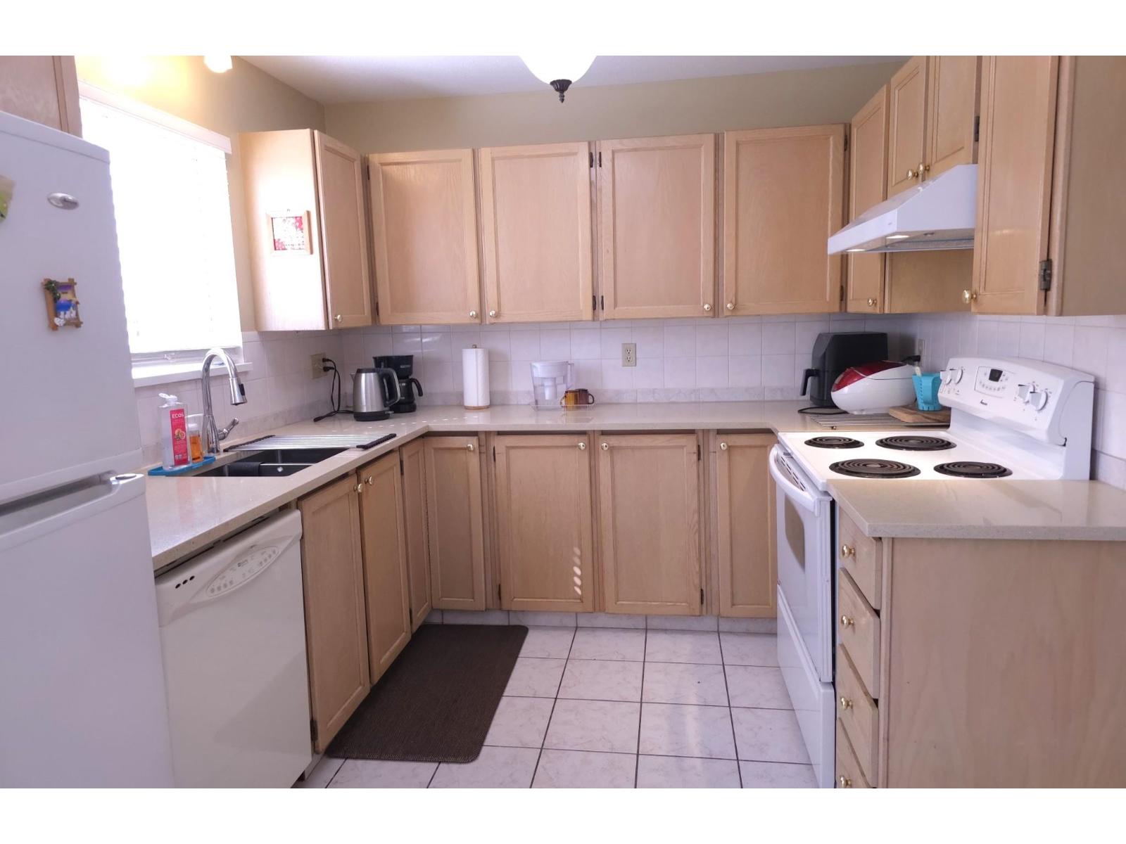 103 15439 100 Avenue, Surrey, British Columbia  V3R 0K4 - Photo 11 - R3110688