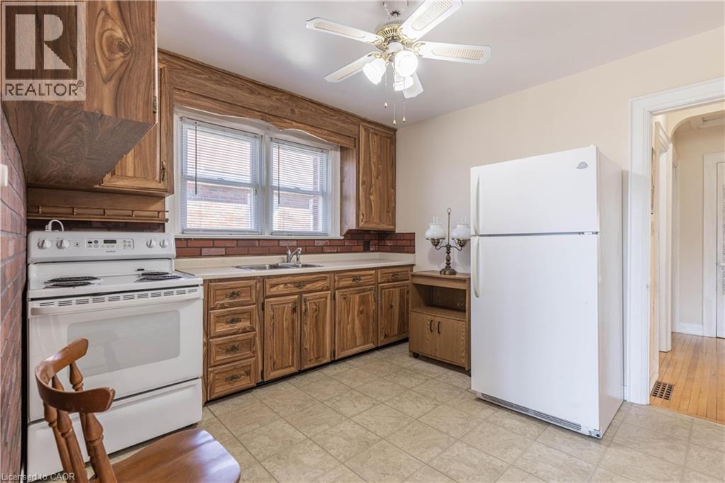 6469 Barker Street, Niagara Falls, Ontario  L2G 1Y6 - Photo 7 - 40820085