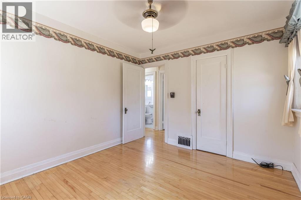 6469 Barker Street, Niagara Falls, Ontario  L2G 1Y6 - Photo 10 - 40820085