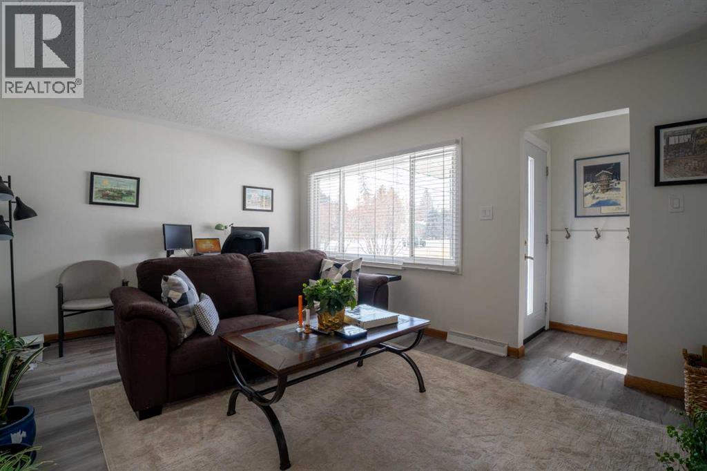 84 Waterloo Drive SW, Calgary, Alberta  T3C 3G1 - Photo 10 - A2288353