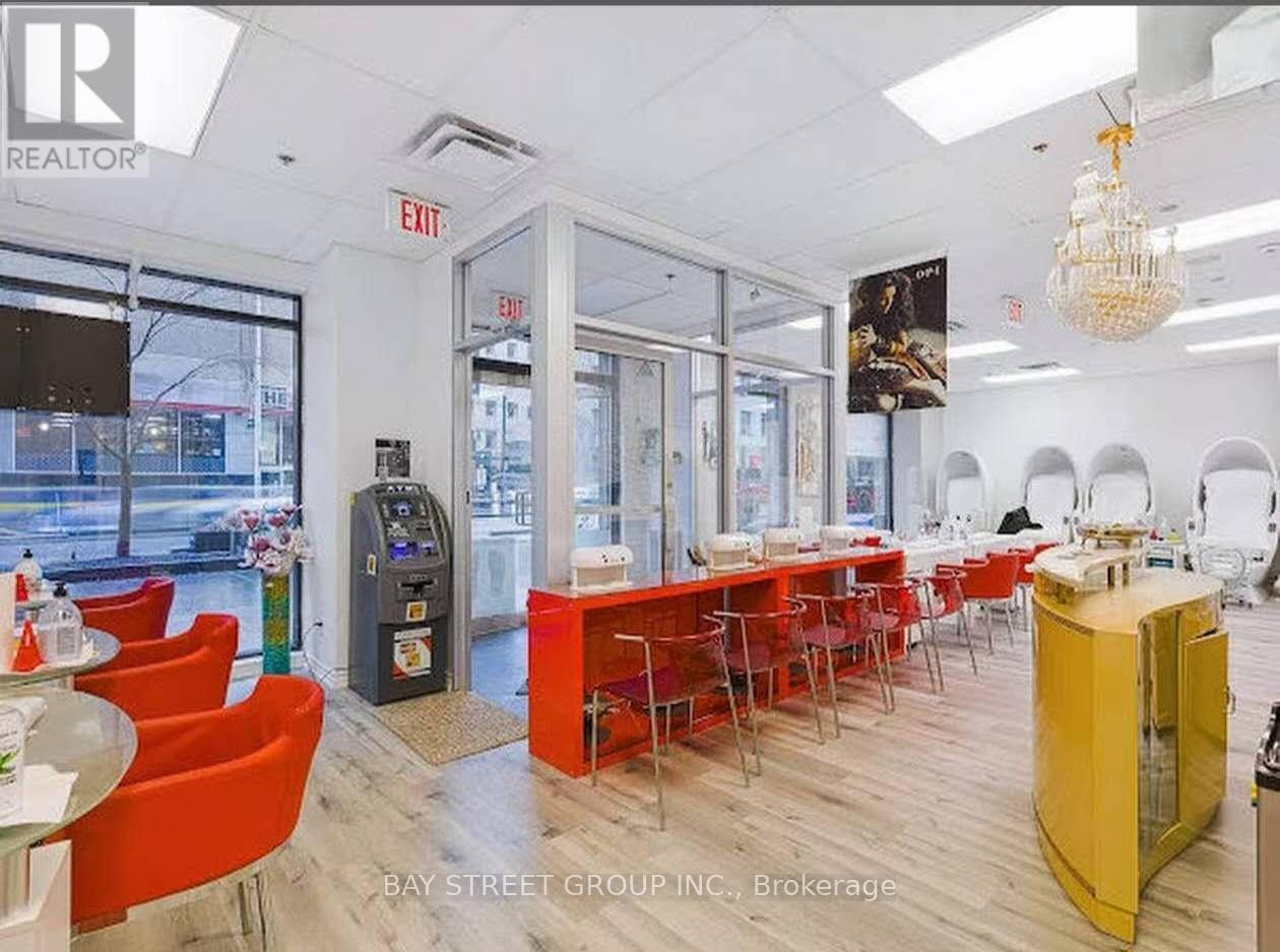 85 BLOOR STREET E, Toronto, Ontario