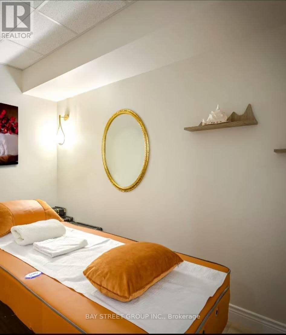 85 Bloor Street E, Toronto, Ontario  M4W 3Y1 - Photo 4 - C12993238