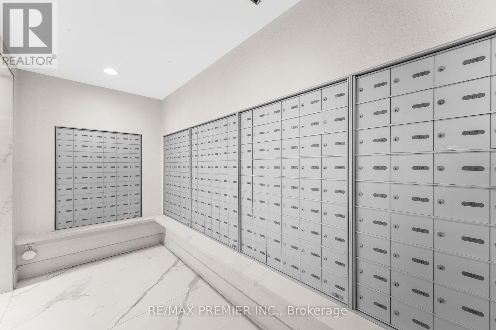 102 - 38 Monte Kwinter Court, Toronto, Ontario  M3H 0E2 - Photo 4 - C12993322