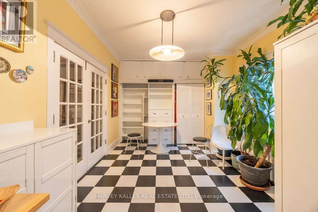 1350 Mount Pleasant Road, Toronto, Ontario  M4N 2T3 - Photo 11 - C12993344