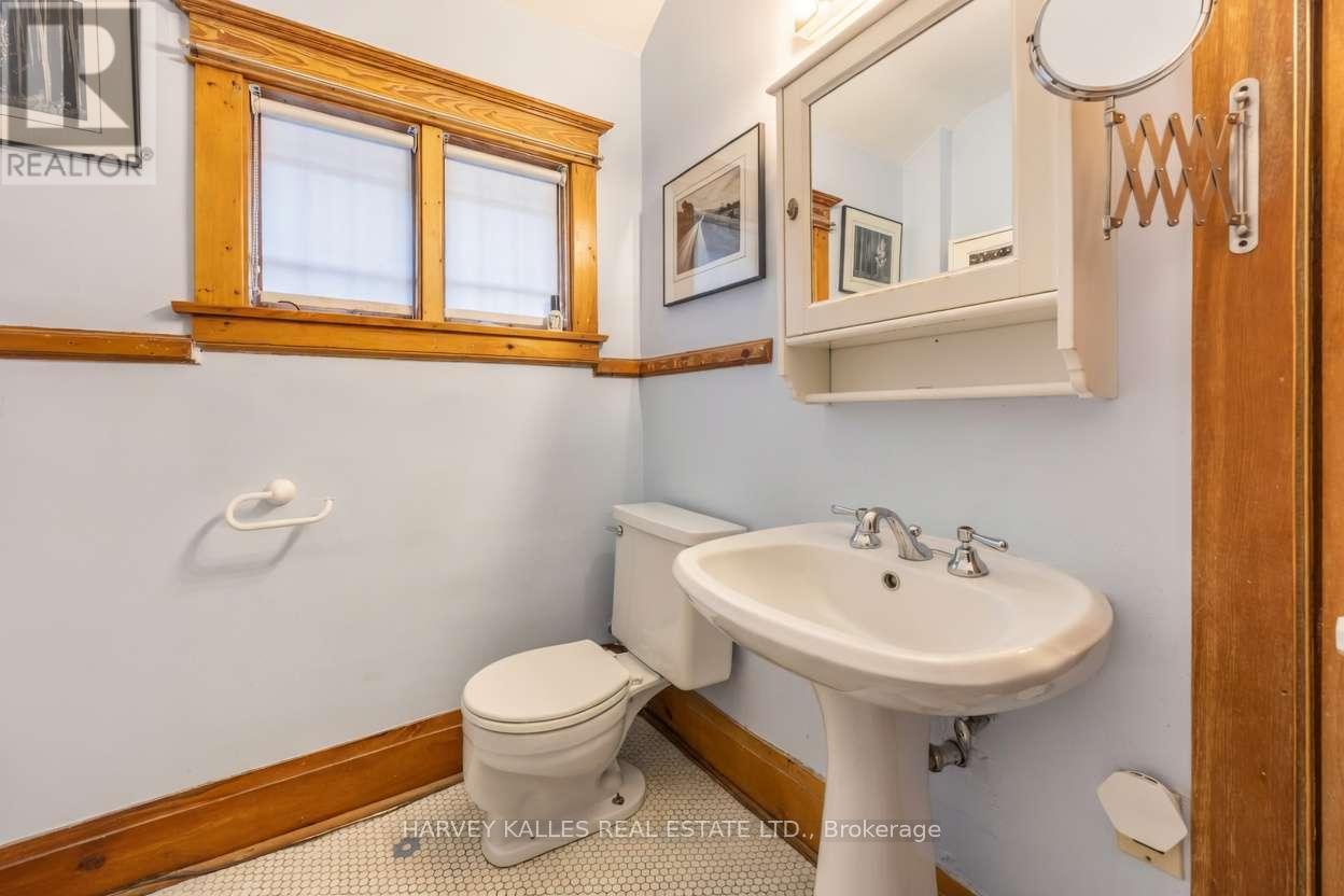 1350 Mount Pleasant Road, Toronto, Ontario  M4N 2T3 - Photo 13 - C12993344