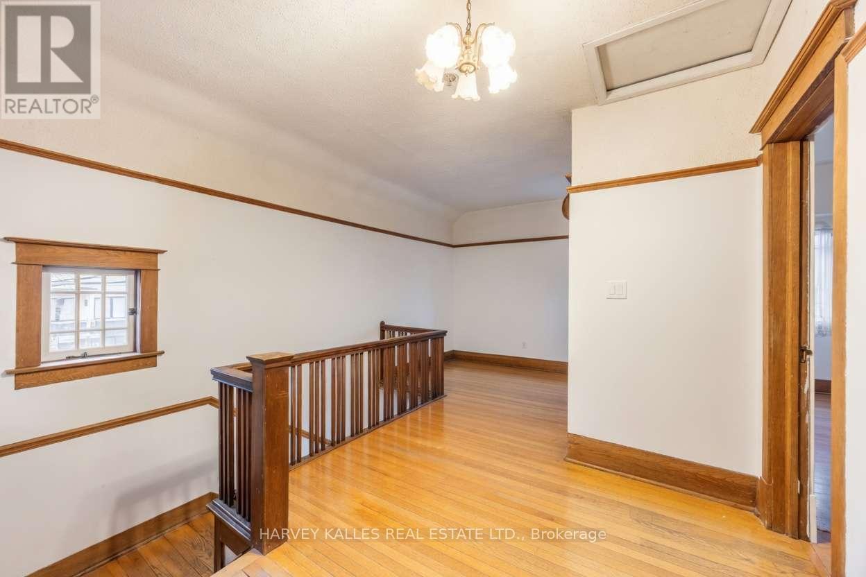 1350 Mount Pleasant Road, Toronto, Ontario  M4N 2T3 - Photo 15 - C12993344