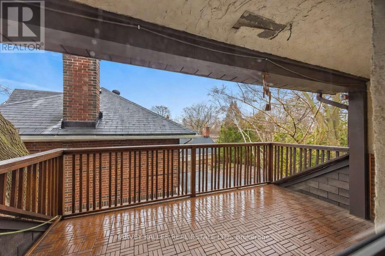 1350 Mount Pleasant Road, Toronto, Ontario  M4N 2T3 - Photo 18 - C12993344