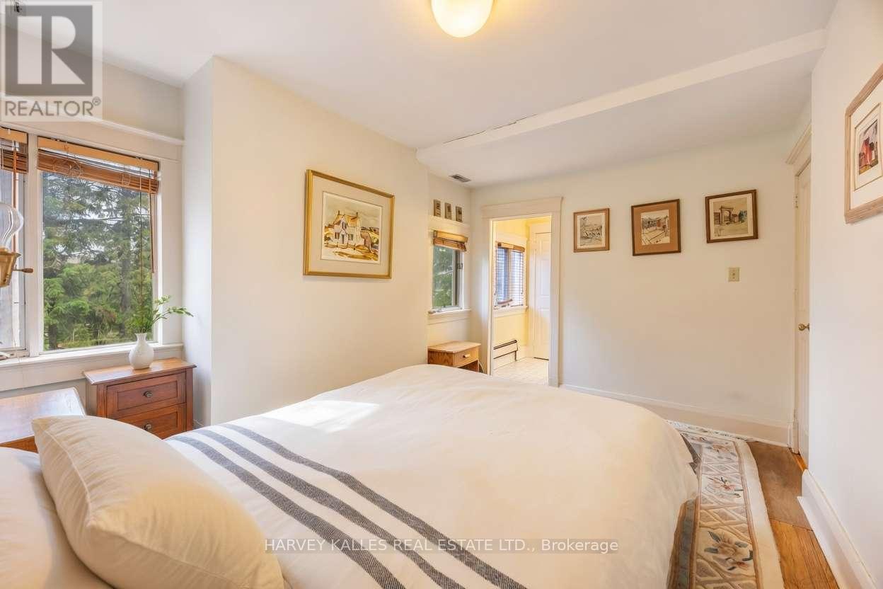 1350 Mount Pleasant Road, Toronto, Ontario  M4N 2T3 - Photo 19 - C12993344